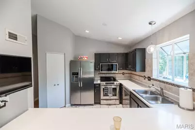 5929 Woodbrook Drive, Saint Louis, MO 63129 - Photo 15