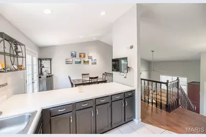 5929 Woodbrook Drive, Saint Louis, MO 63129 - Photo 17
