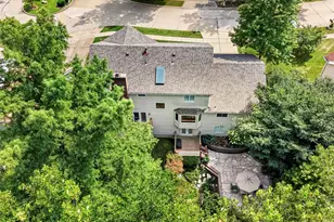 1751 Warmington Ct, Ballwin, MO 63021 - Photo 3