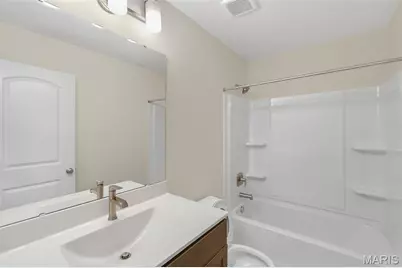 555 Edison Way, Wentzville, MO 63385 - Photo 23
