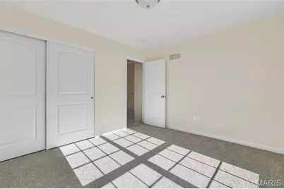 555 Edison Way, Wentzville, MO 63385 - Photo 25