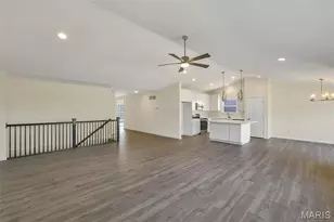 555 Edison Wy, Wentzville, MO 63385 - Photo 5