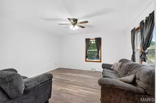 205 Locust St, New Haven, MO 63090 - Photo 3
