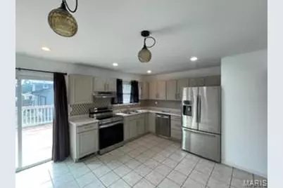 508 S Hawthorne Drive, Pacific, MO 63069 - Photo 13