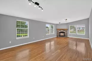 305 N 4th St, New Florence, MO 63363 - Photo 17