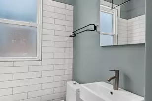 7420 Gayola Pl, Saint Louis, MO 63143 - Photo 11