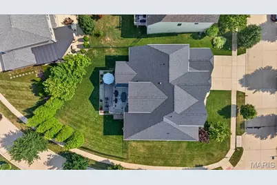 302 Oak Stand Court, Chesterfield, MO 63005 - Photo 9