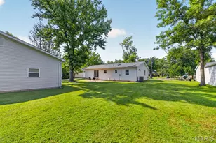 2534 Baltusrol Dr, Saint Louis, MO 63129 - Photo 31
