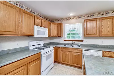 25 Spanish Oak Court, Troy, MO 63379 - Photo 3