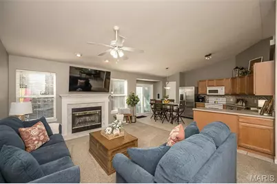 3808 Bedford Pointe Drive, Wentzville, MO 63385 - Photo 7