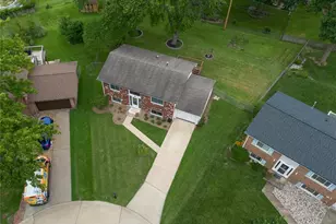 28 Lori Cir, Maryland Heights, MO 63043 - Photo 7