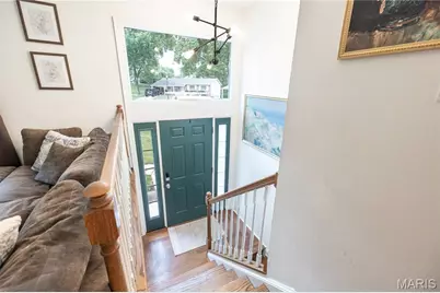 28 Lori Circle, Maryland Heights, MO 63043 - Photo 9