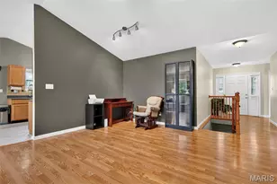 1970 Briarfield Dr, Lake Saint Louis, MO 63367 - Photo 5