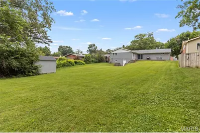 8047 Amherst Avenue, University City, MO 63130 - Photo 25