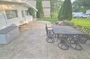 2137 East Dr, Crystal Lake Park, MO 63131 - Photo 5