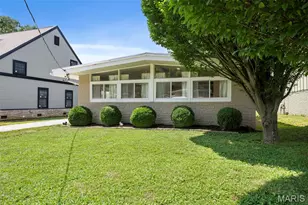 2137 East Dr, Crystal Lake Park, MO 63131 - Photo 3