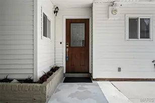 2137 East Dr, Crystal Lake Park, MO 63131 - Photo 5