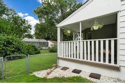 8233 Marvale Lane, Affton, MO 63123 - Photo 3