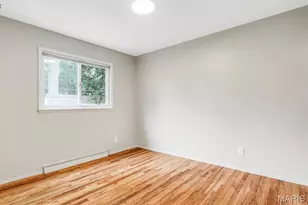 8233 Marvale Ln, Affton, MO 63123 - Photo 13