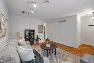 1063 Port Diane Dr, Saint Louis, MO 63146 - Photo 5