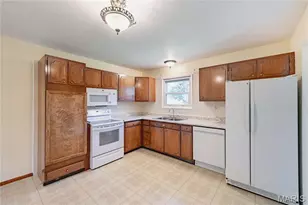 3625 Meserta Ln, Florissant, MO 63033 - Photo 9