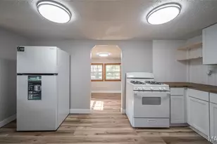 205 9th St, Crocker, MO 65452 - Photo 5