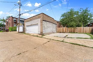 3728 Phillips Pl, Saint Louis, MO 63116 - Photo 23