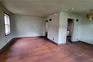 8525 Appleton Dr, University City, MO 63132 - Photo 3