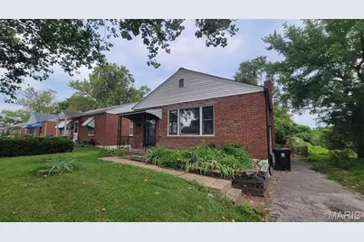 8525 Appleton Drive, University City, MO 63132 - Photo 11