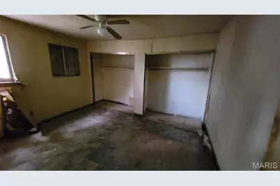8525 Appleton Drive, University City, MO 63132 - Photo 9