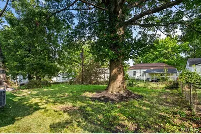 5336 Kirkland Drive, Normandy, MO 63121 - Photo 29