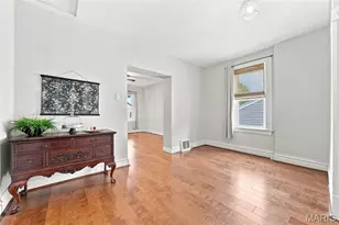 3654 Roswell Ave, Saint Louis, MO 63116 - Photo 13