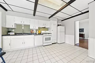 3654 Roswell Ave, Saint Louis, MO 63116 - Photo 7