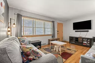 2106 Box Dr, Saint Louis, MO 63125 - Photo 5