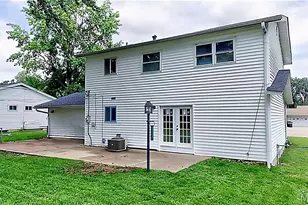 750 Lamplight Ln, Hazelwood, MO 63042 - Photo 3