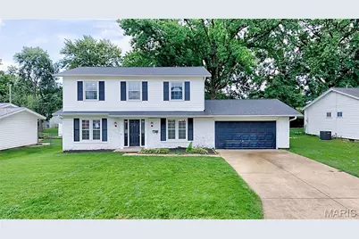 750 Lamplight Lane, Hazelwood, MO 63042 - Photo 1