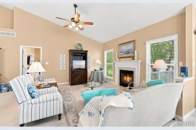 303 Glasgow Drive, Saint Charles, MO 63301 - Photo 5