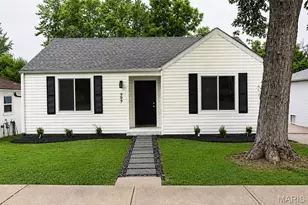 909 Valentine St, Festus, MO 63028 - Photo 1