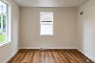 909 Valentine St, Festus, MO 63028 - Photo 19