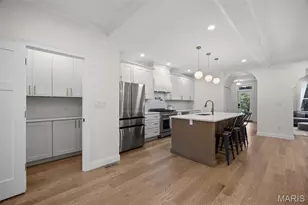 3940 Hartford St, Saint Louis, MO 63116 - Photo 9