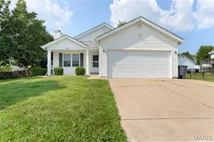 88 Mallard Pointe Dr, O'Fallon, MO 63368 - Photo 1