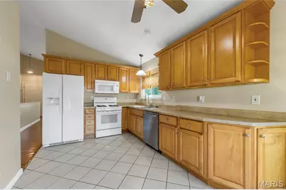 88 Mallard Pointe Drive, O'Fallon, MO 63368 - Photo 9