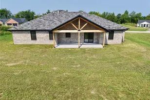 360 Honeysuckle Dr, Hannibal, MO 63401 - Photo 3