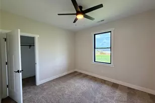 360 Honeysuckle Dr, Hannibal, MO 63401 - Photo 25