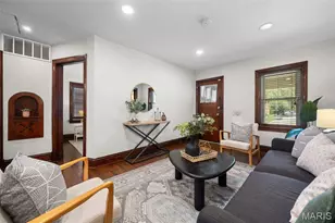 5454 Pernod Ave, Saint Louis, MO 63139 - Photo 7
