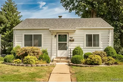 5665 Marquette Avenue, Saint Louis, MO 63139 - Photo 1