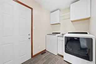 5116 Kempf Dr, Mehlville, MO 63128 - Photo 7