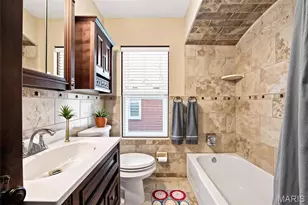 9131 Lucia Dr, Affton, MO 63123 - Photo 13