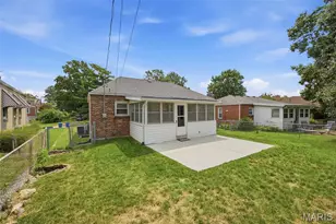 9131 Lucia Dr, Affton, MO 63123 - Photo 21