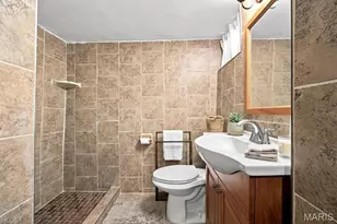 9131 Lucia Dr, Affton, MO 63123 - Photo 17